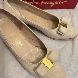 Salvatore Ferragamo Leather Fabric Heels Pumps